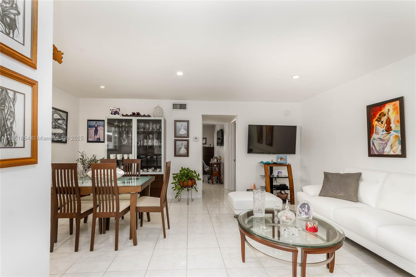 PARADISE VILLAS CONDO - Residential