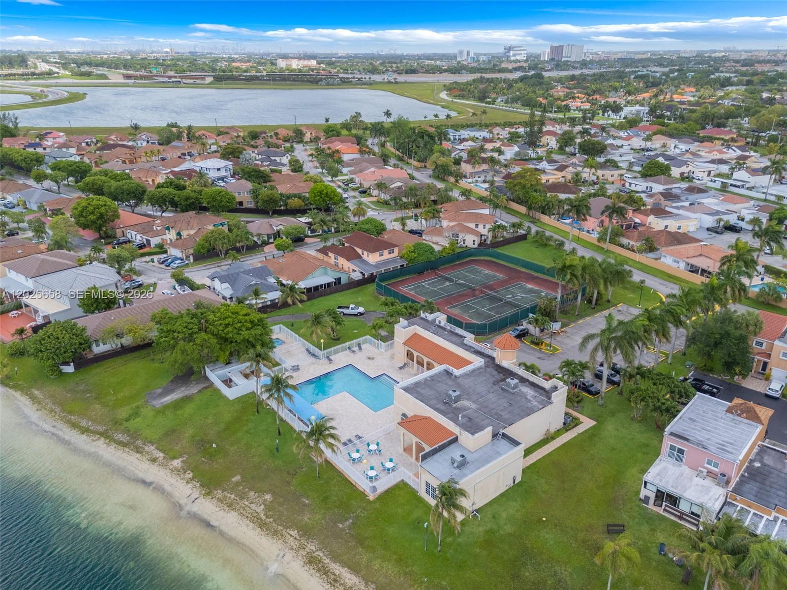 LAKE POINTE SEC 4 - Residential