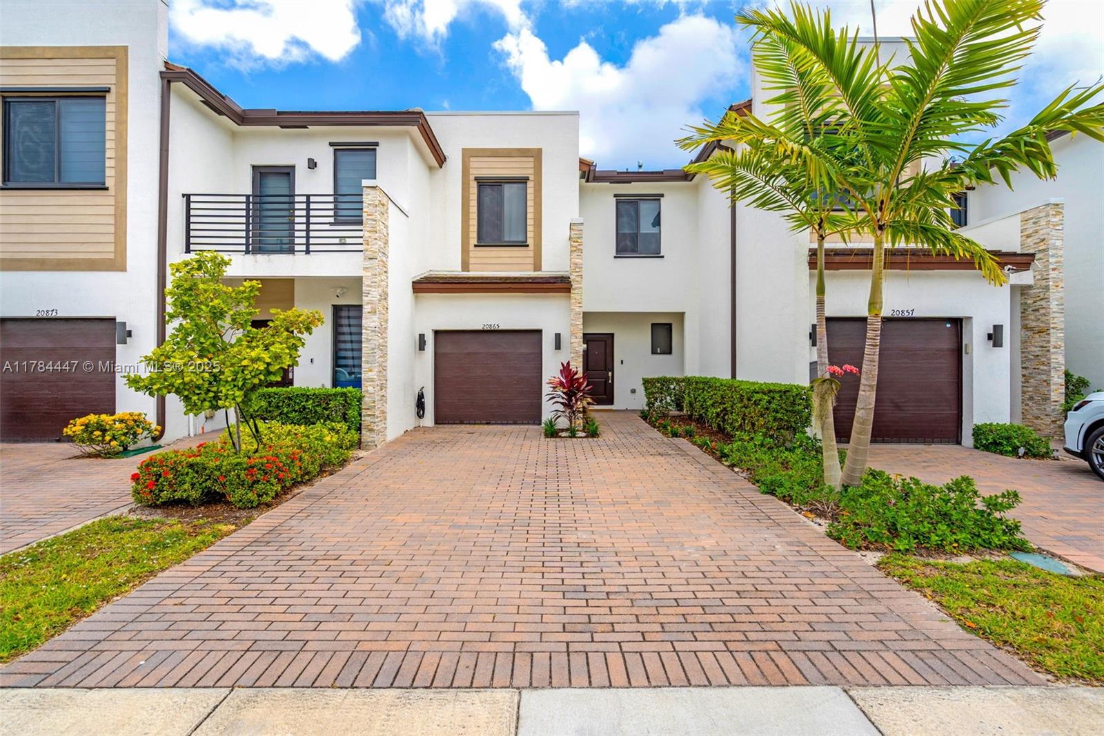 20865 Ne 7th Ct, Miami, Broward County, Florida - 3 Bedrooms  
3 Bathrooms - 