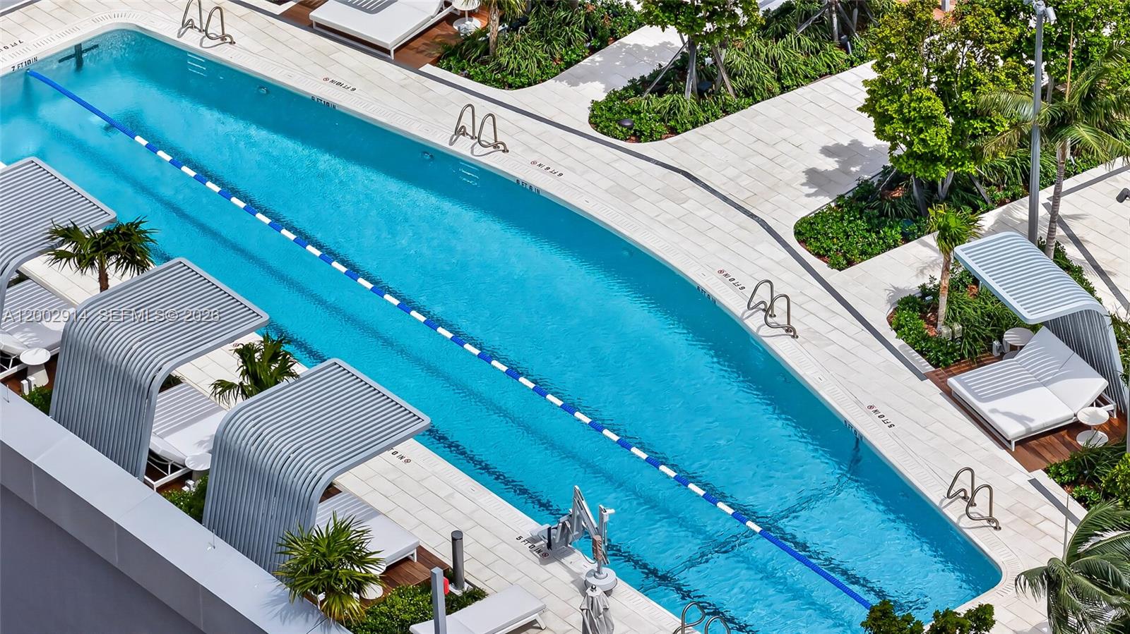 Una Residences - Residential