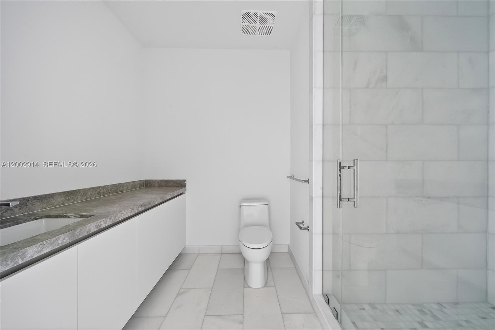 Una Residences - Residential