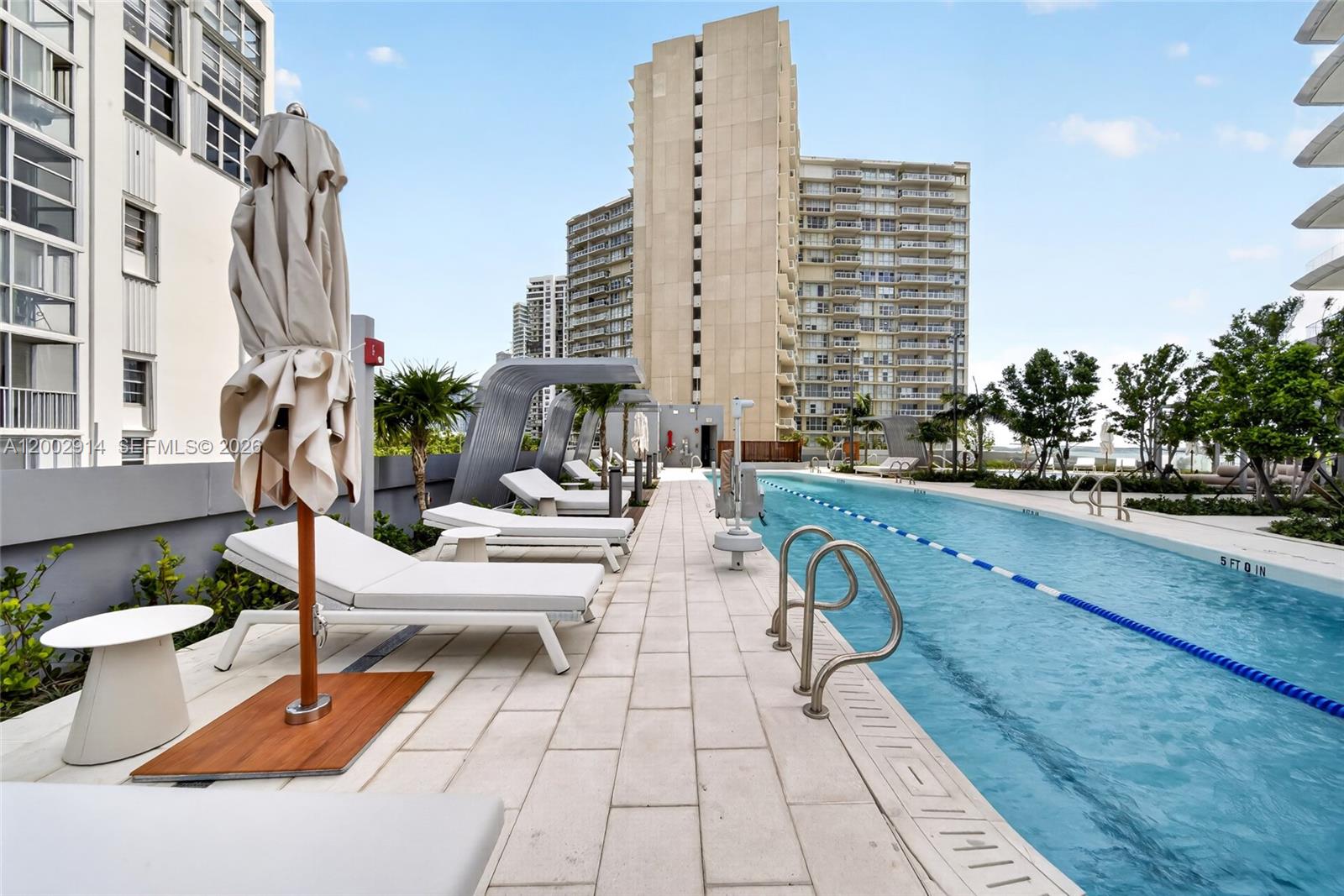 Una Residences - Residential