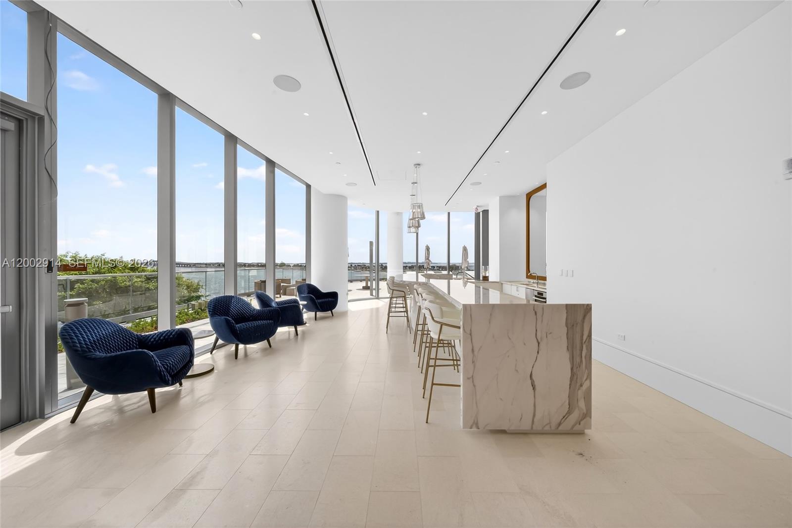 Una Residences - Residential