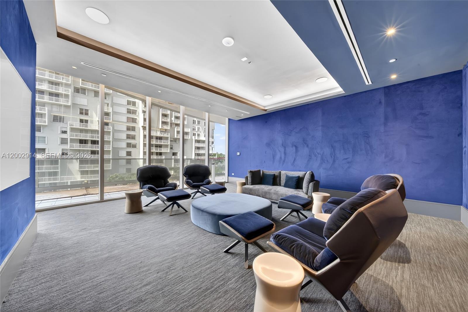 Una Residences - Residential