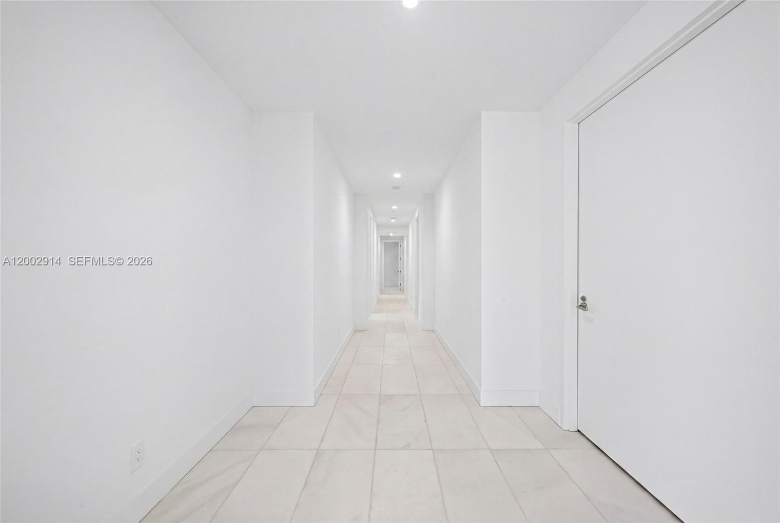 Una Residences - Residential