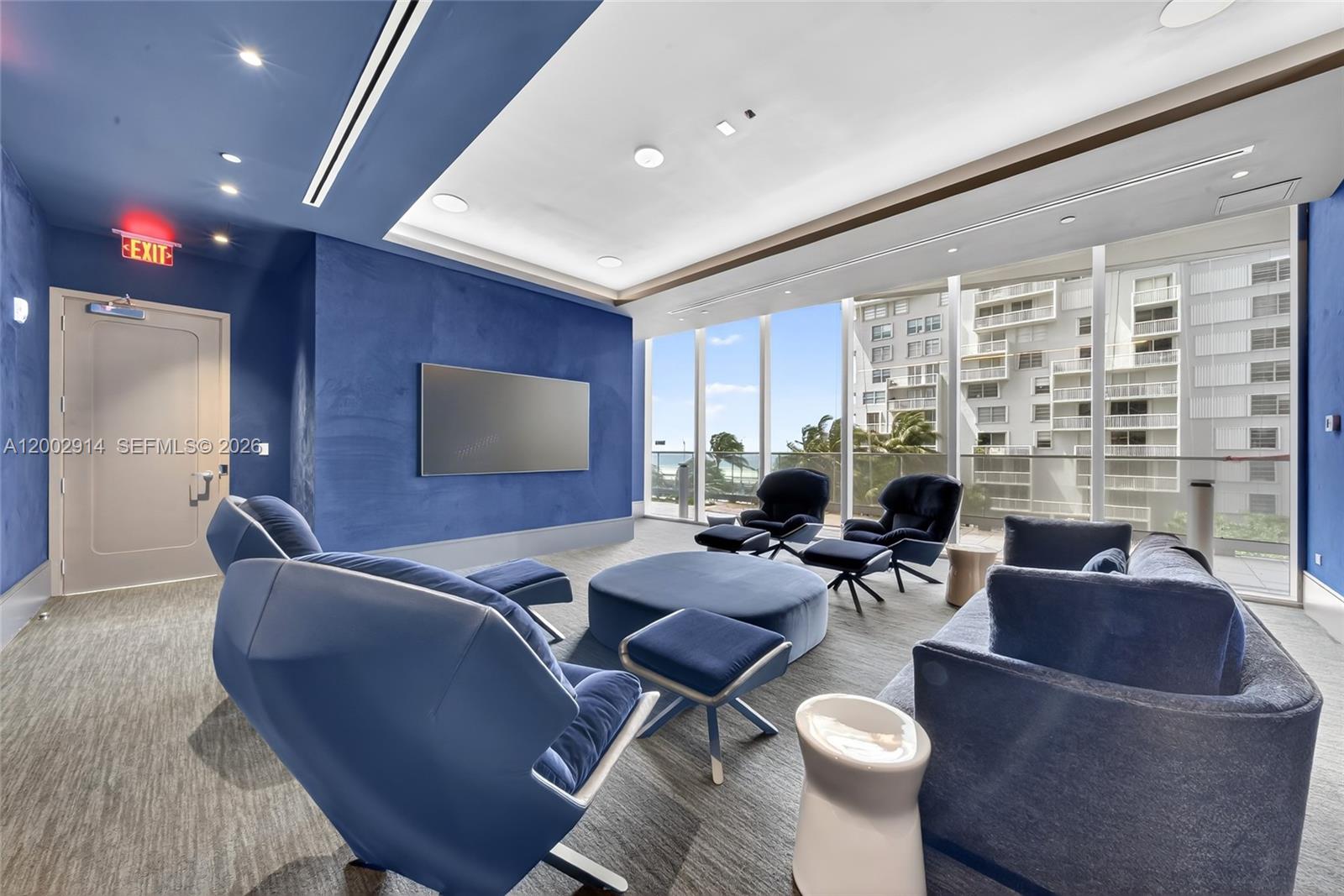 Una Residences - Residential