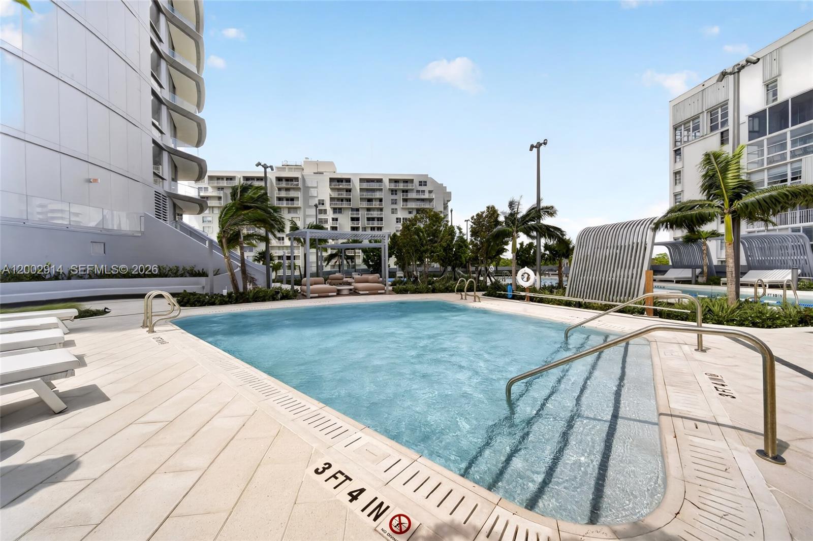 Una Residences - Residential