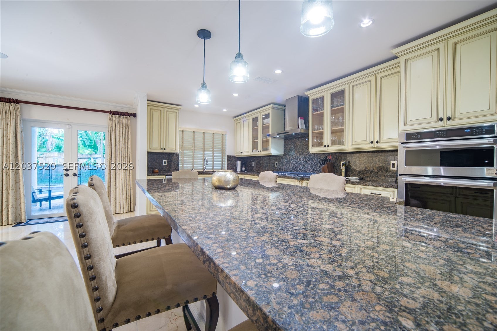 3514 Crystal Ct