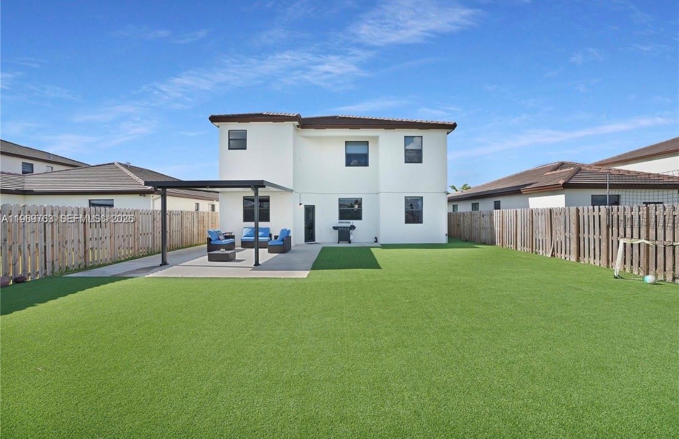 ENCLAVE SOUTH PHASE 1 - Residential