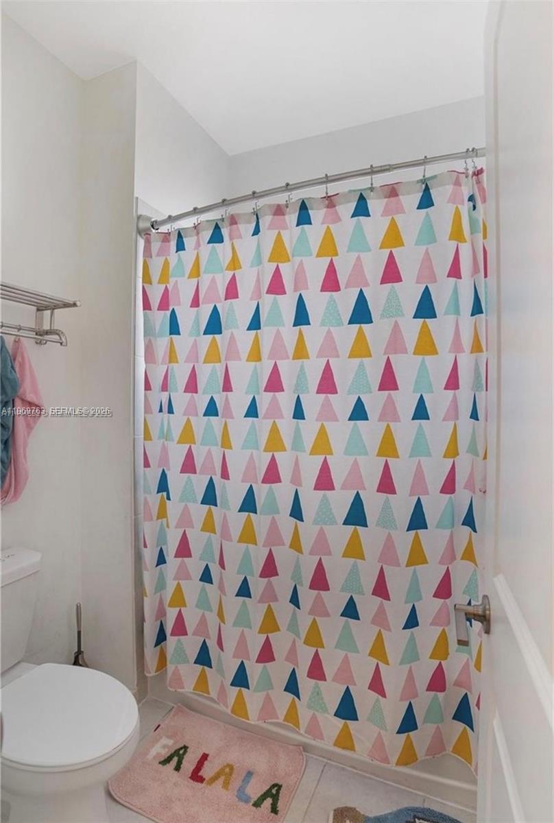 ENCLAVE SOUTH PHASE 1 - Residential