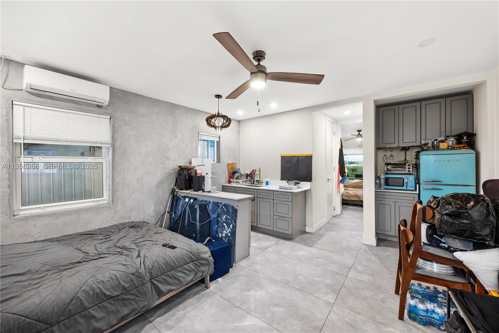 OAKLAND PARK SECOND ADD - Residential Income