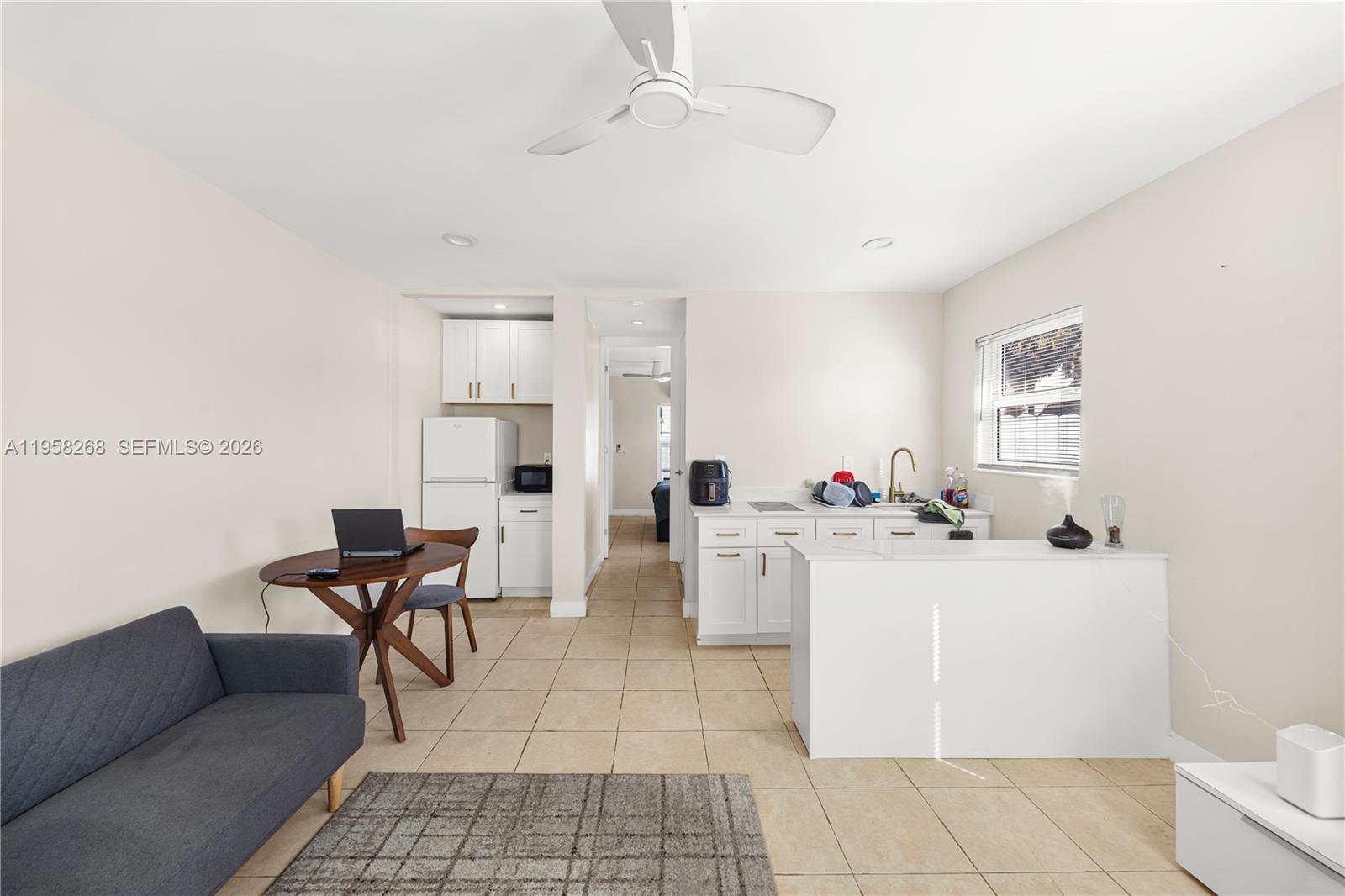 OAKLAND PARK SECOND ADD - Residential Income