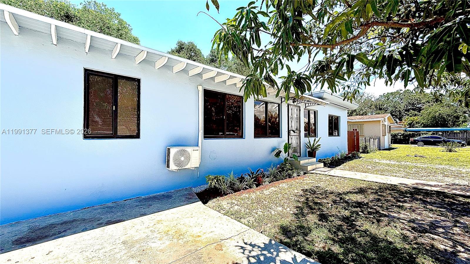 AVOCADO ESTATES - Residential