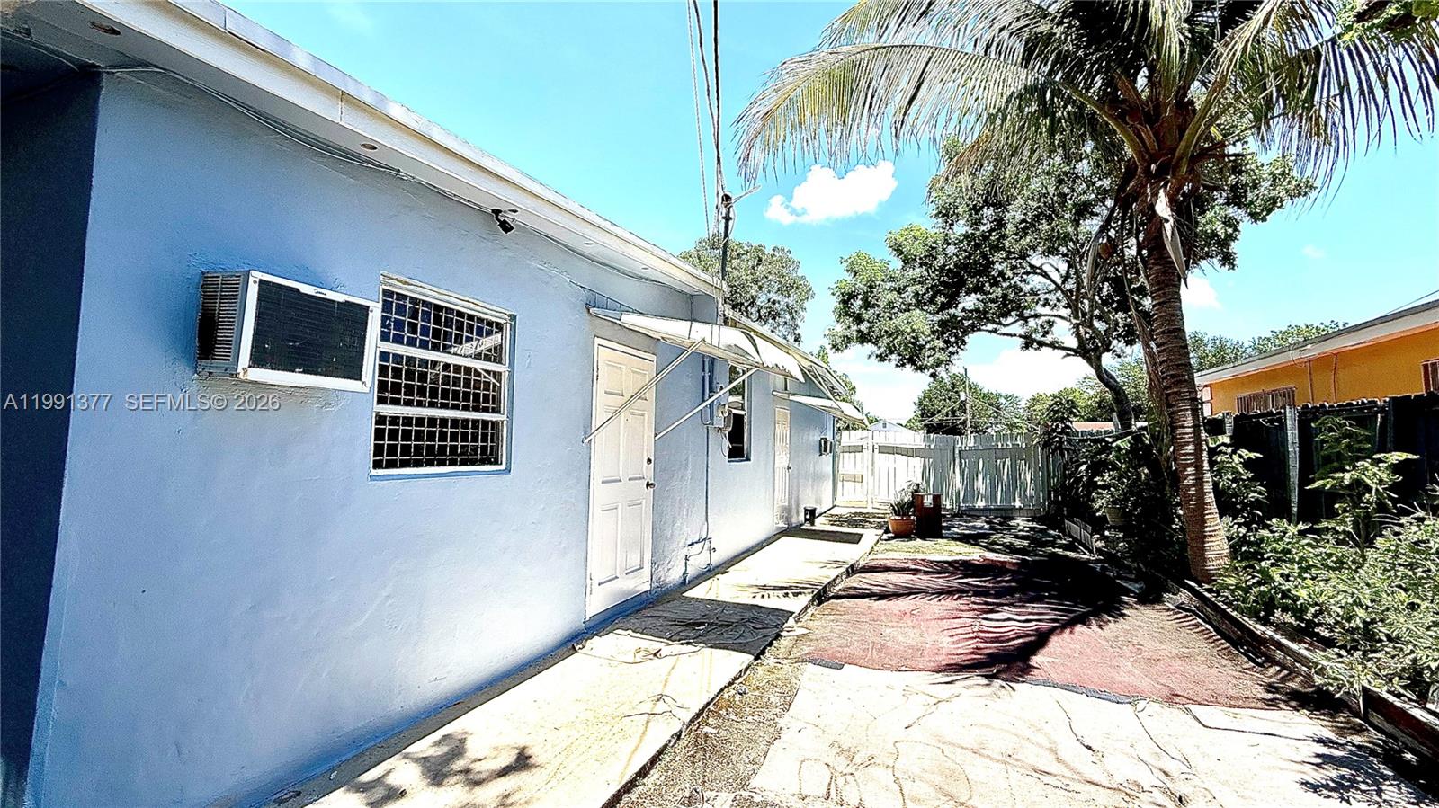 AVOCADO ESTATES - Residential