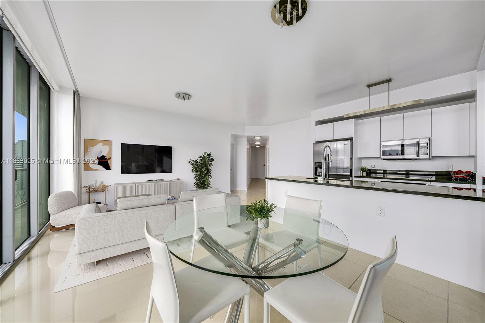 1111 SW 1st Ave 2914-N