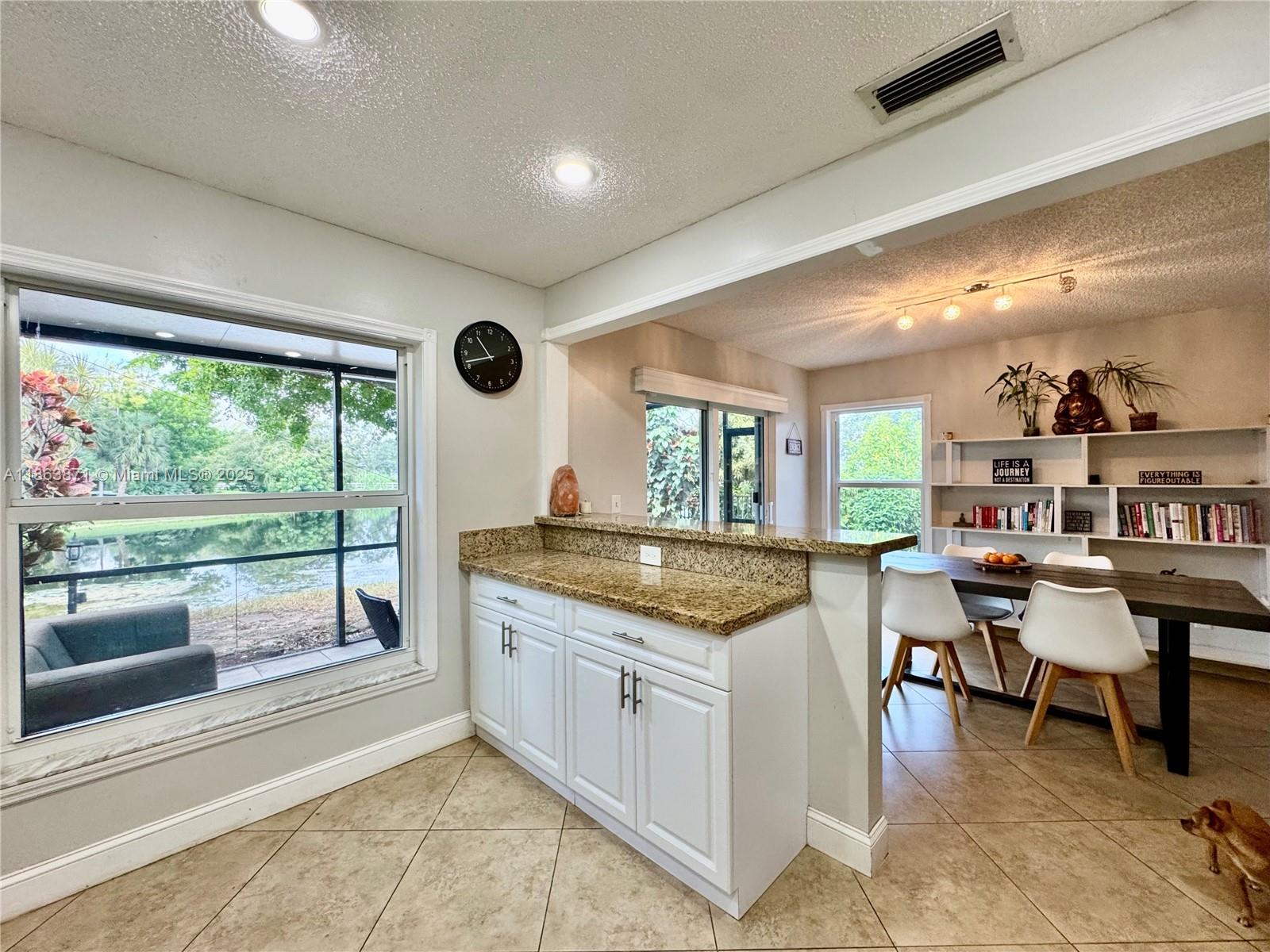 4850 Grapevine Way