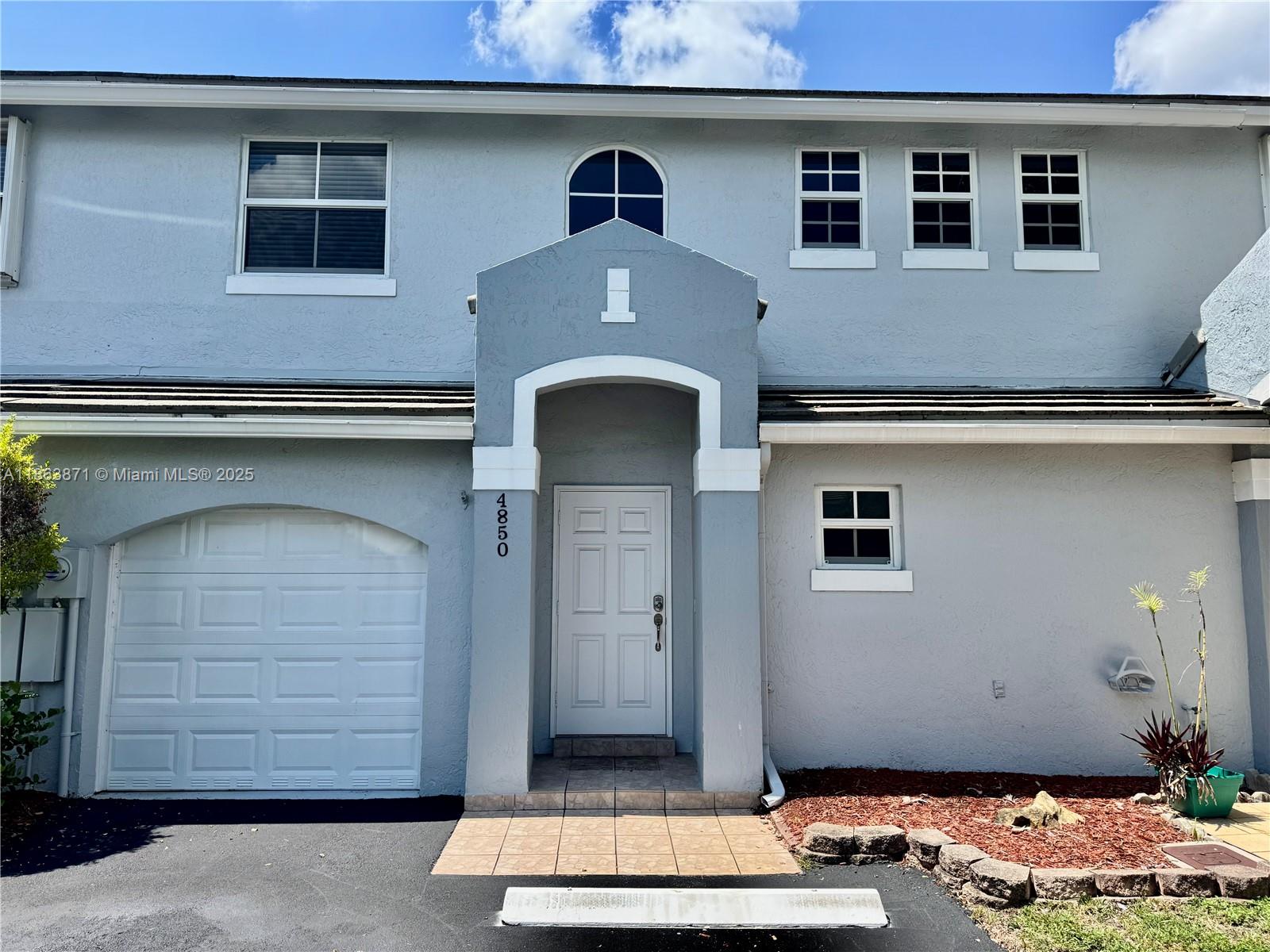 4850 Grapevine Way
