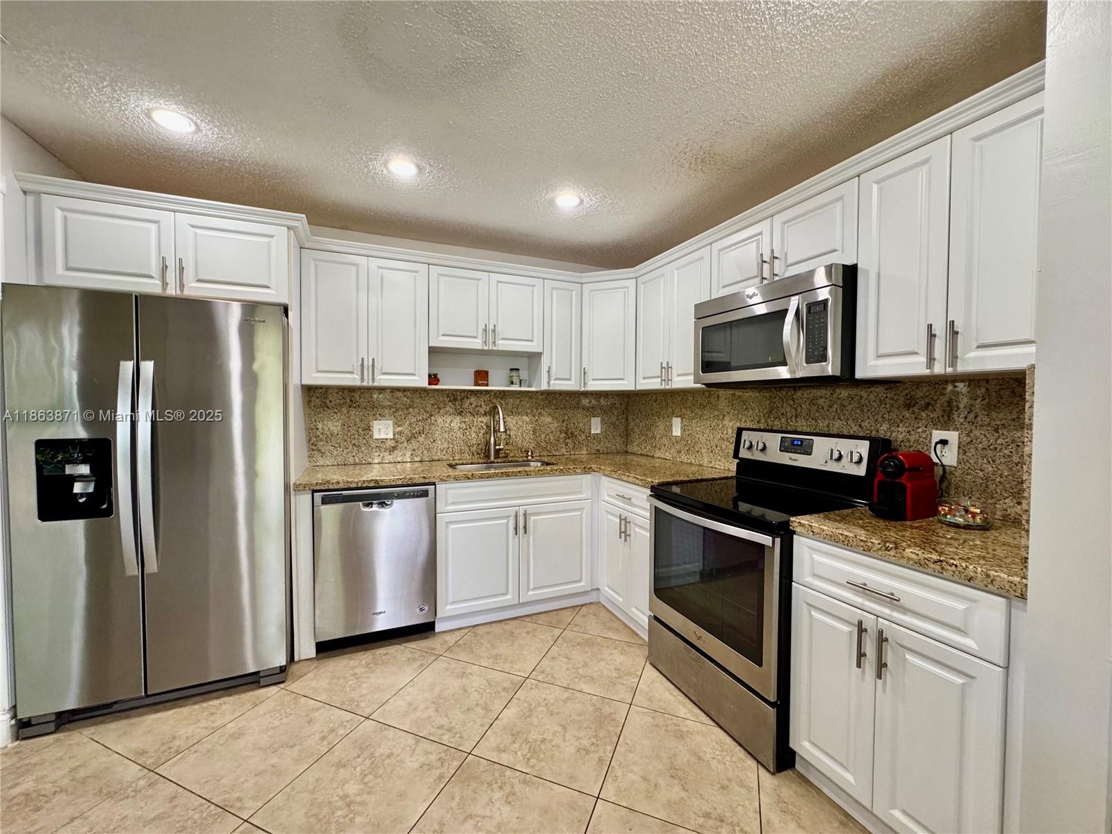 4850 Grapevine Way