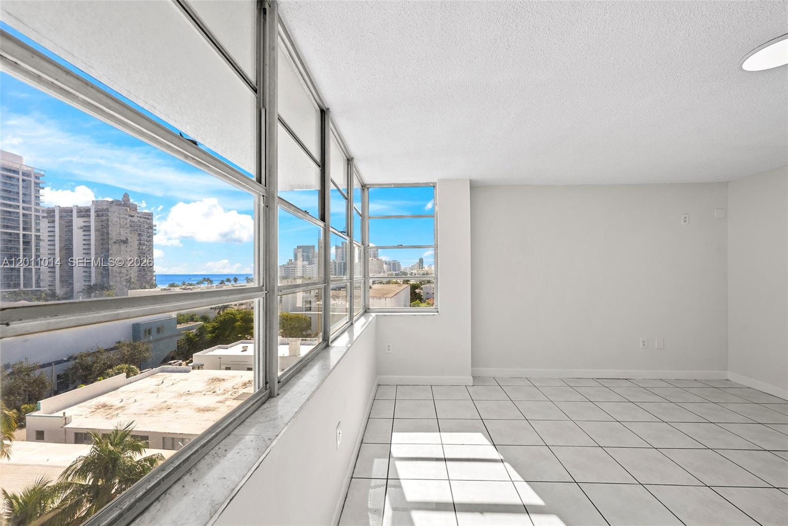 VILLA ROYAL CONDO - Residential