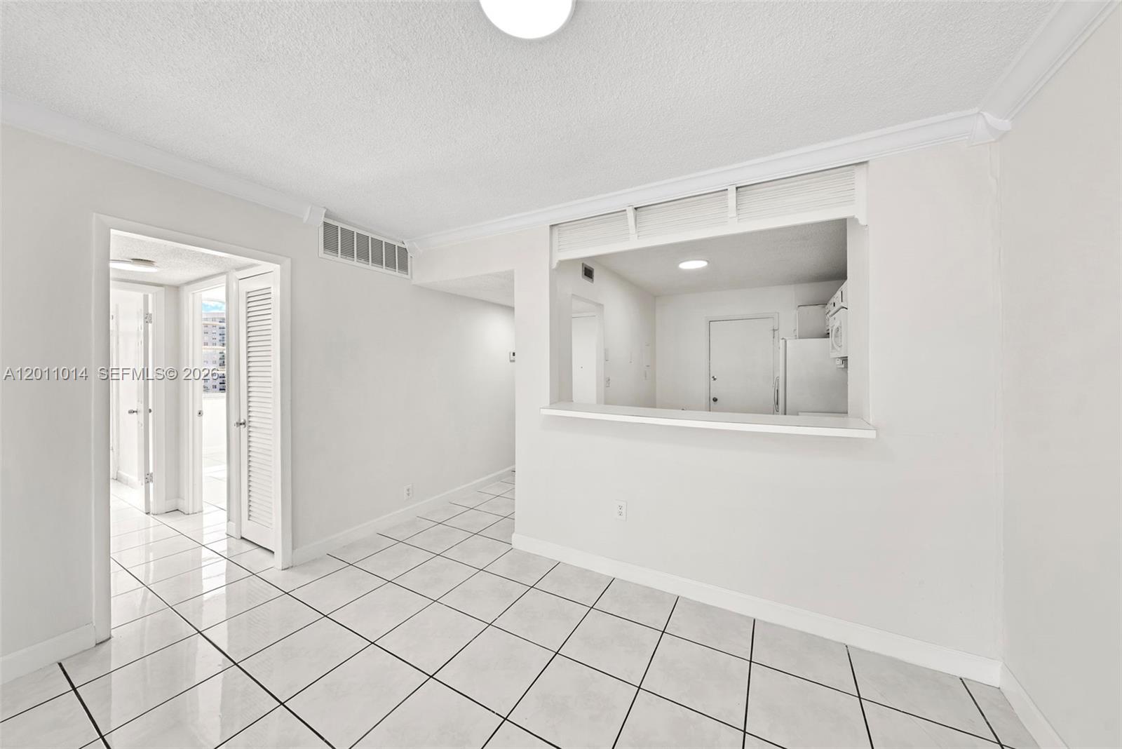 VILLA ROYAL CONDO - Residential