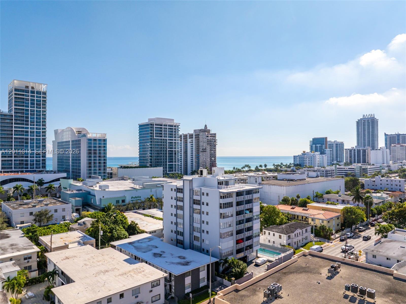 VILLA ROYAL CONDO - Residential