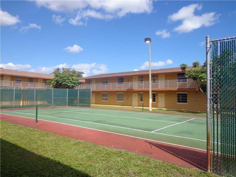 Rental Property at 101 Ne 41st St C48, Oakland Park, Miami-Dade County, Florida - Bedrooms: 1 
Bathrooms: 1  - $1,400 MO.