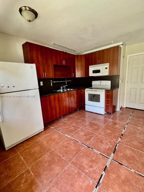 101 NE 41st St C48