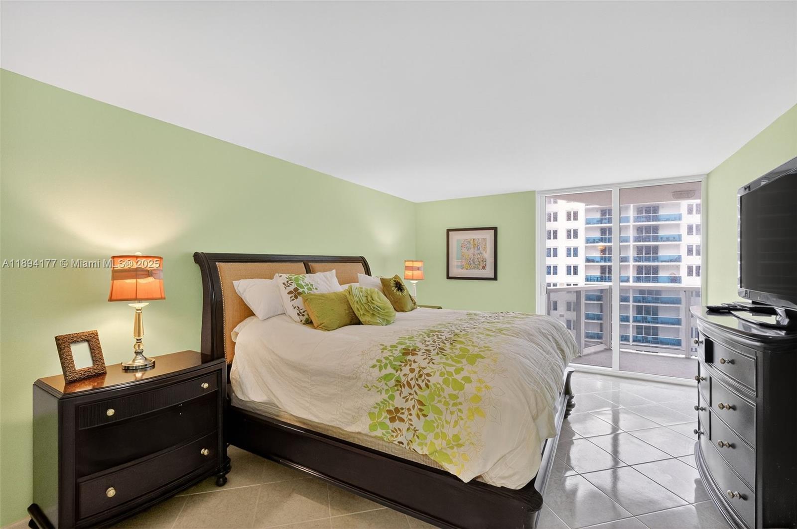 THE RIVIERA CONDO - Residential Lease