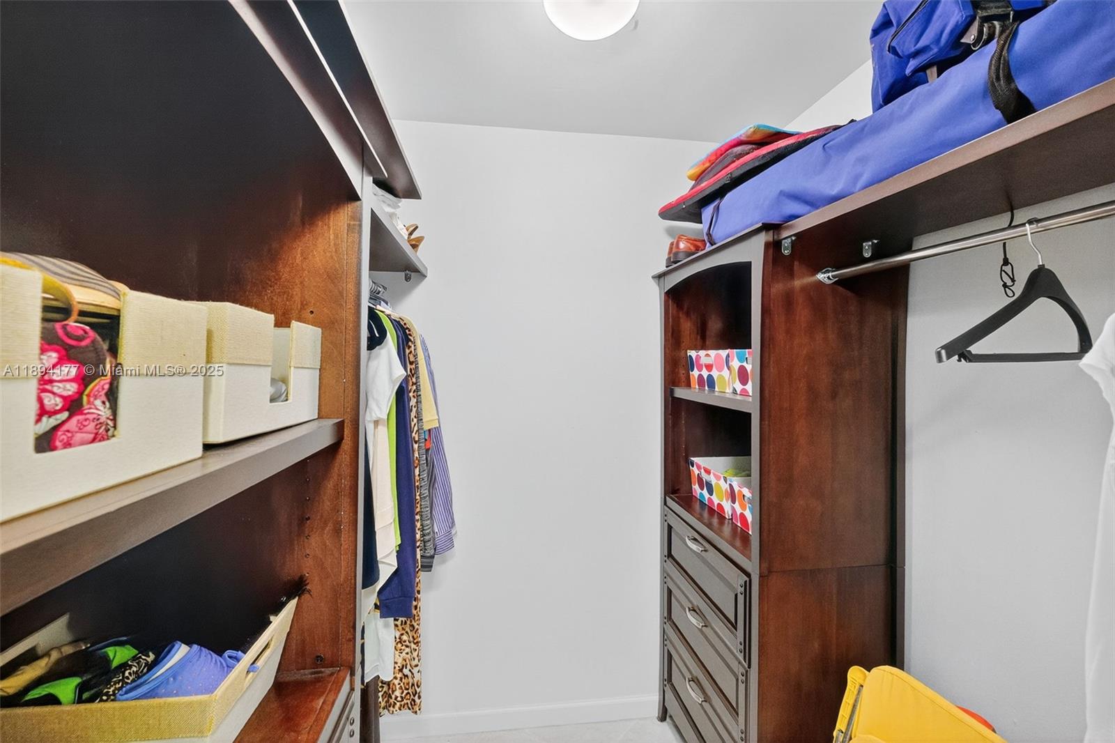 THE RIVIERA CONDO - Residential Lease