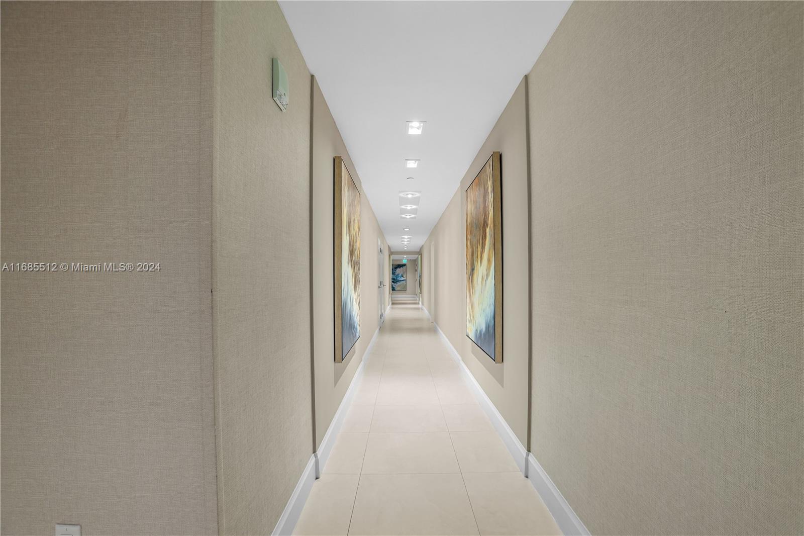 MARBELLA CONDO - Residential