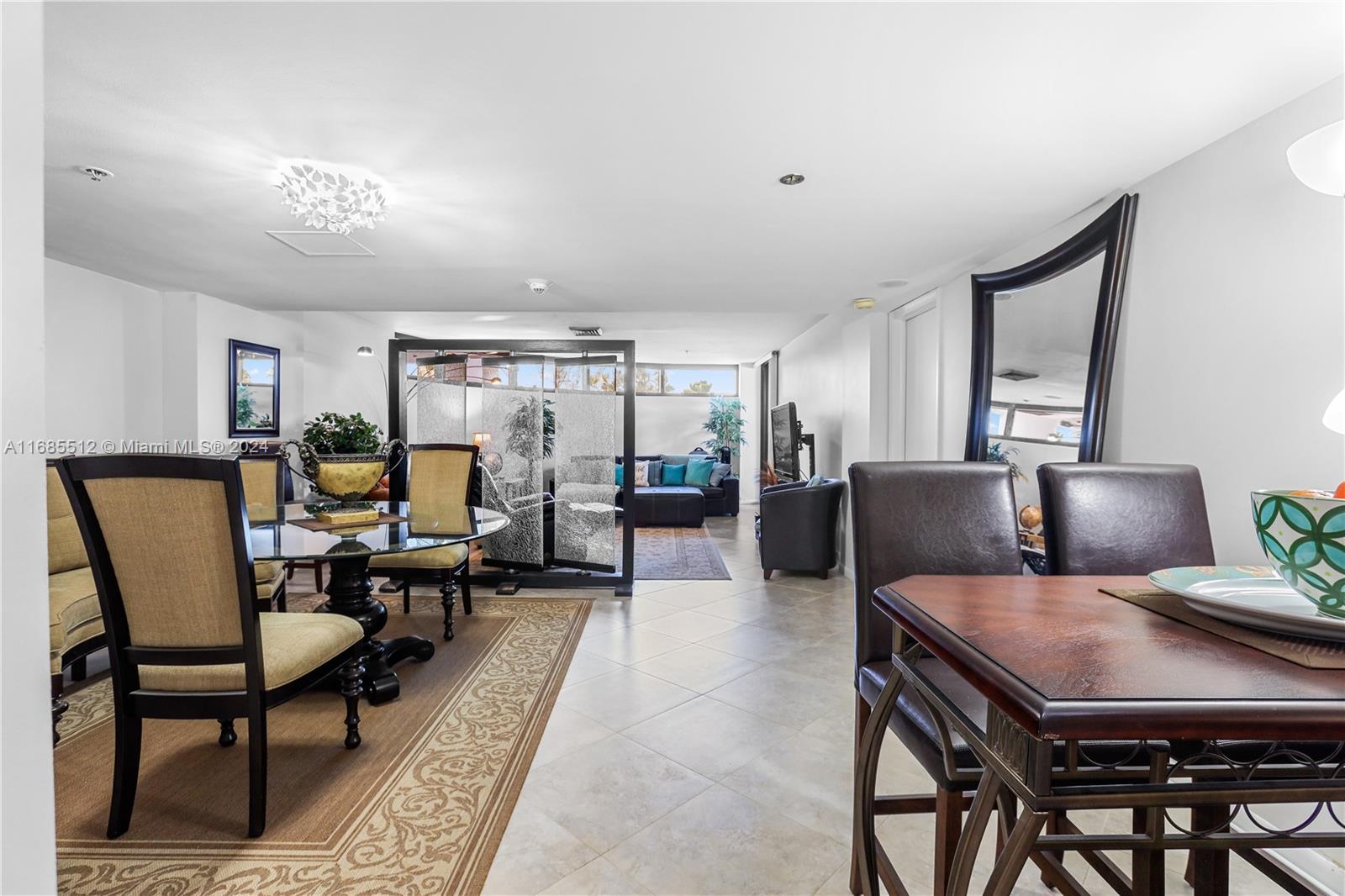 MARBELLA CONDO - Residential
