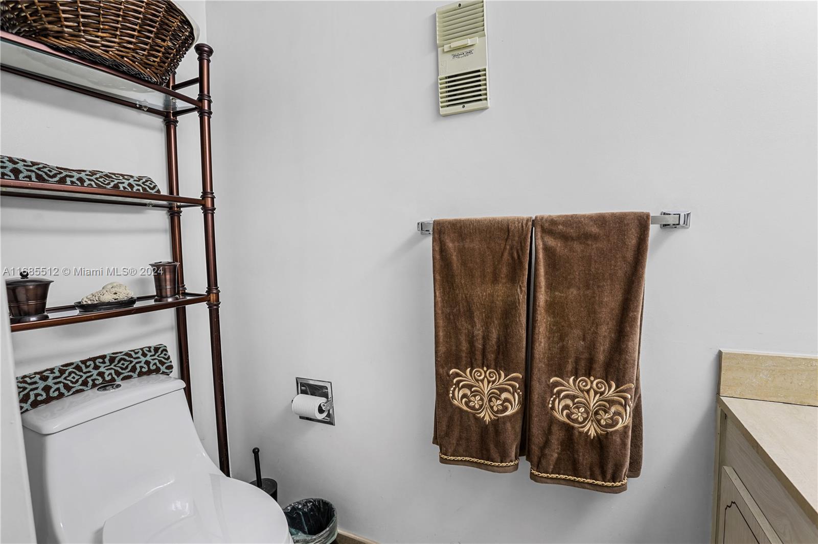MARBELLA CONDO - Residential