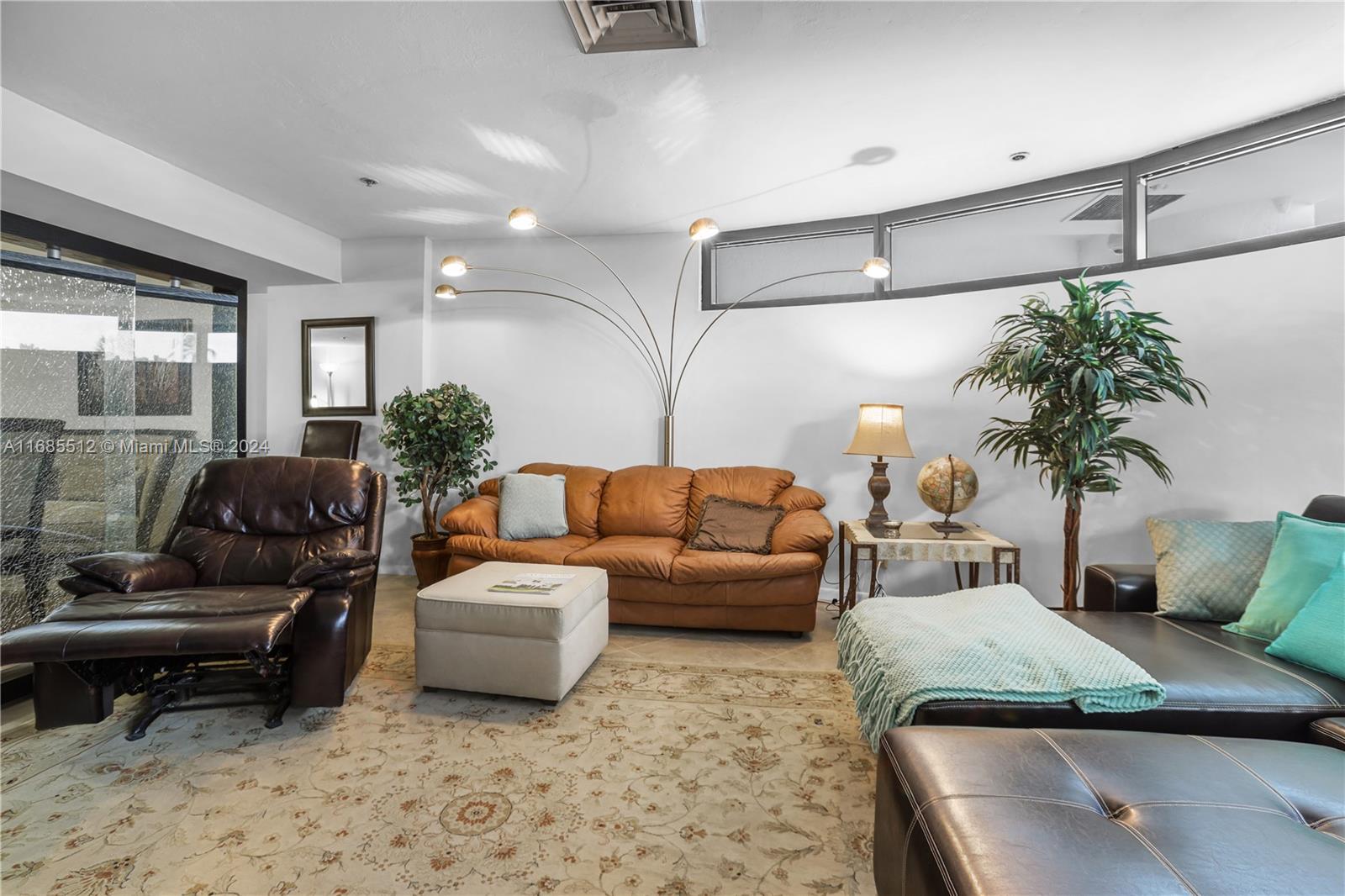 MARBELLA CONDO - Residential