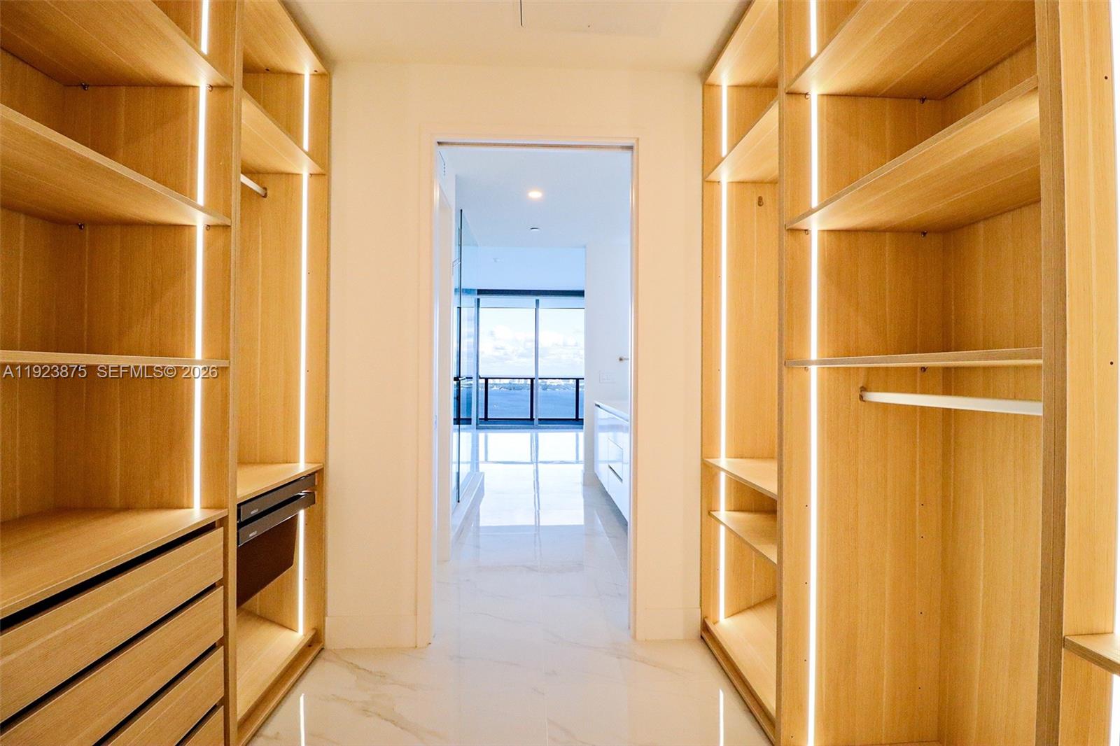 Aria Reserve Miami - Residential