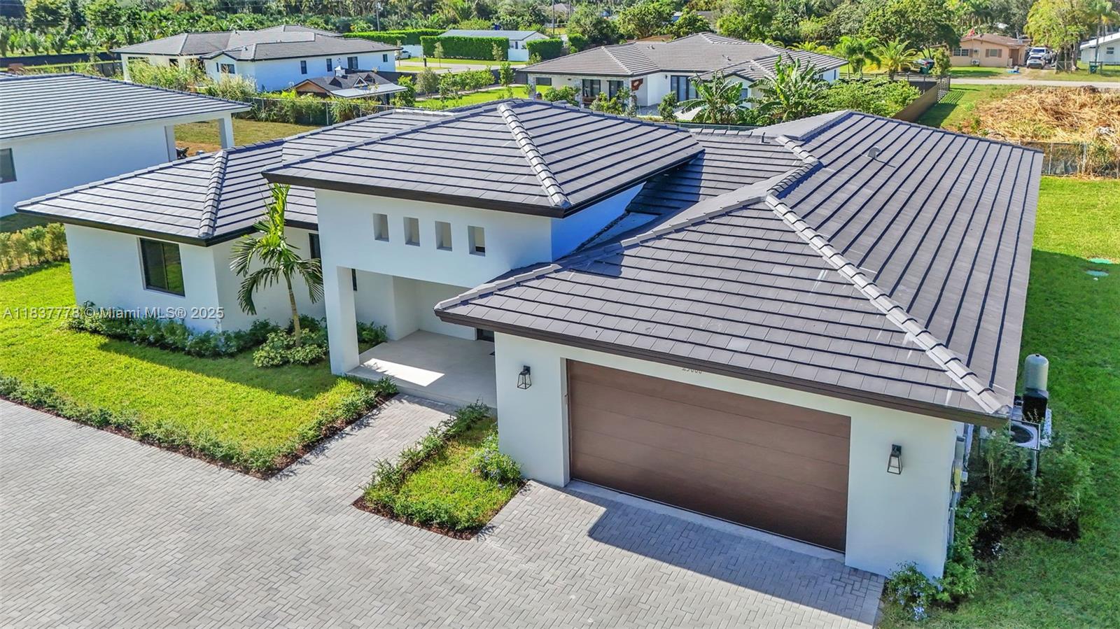 GRIFFING SILVER PALM - Residential