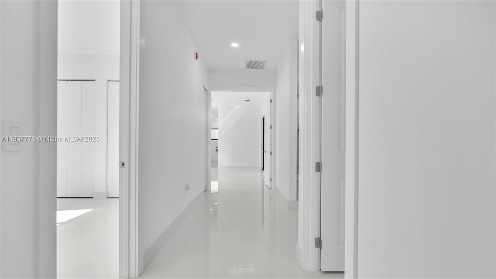 GRIFFING SILVER PALM - Residential