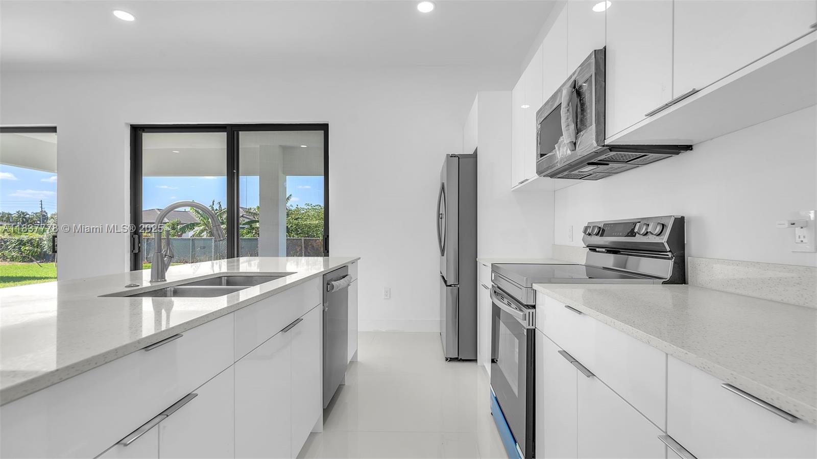 GRIFFING SILVER PALM - Residential