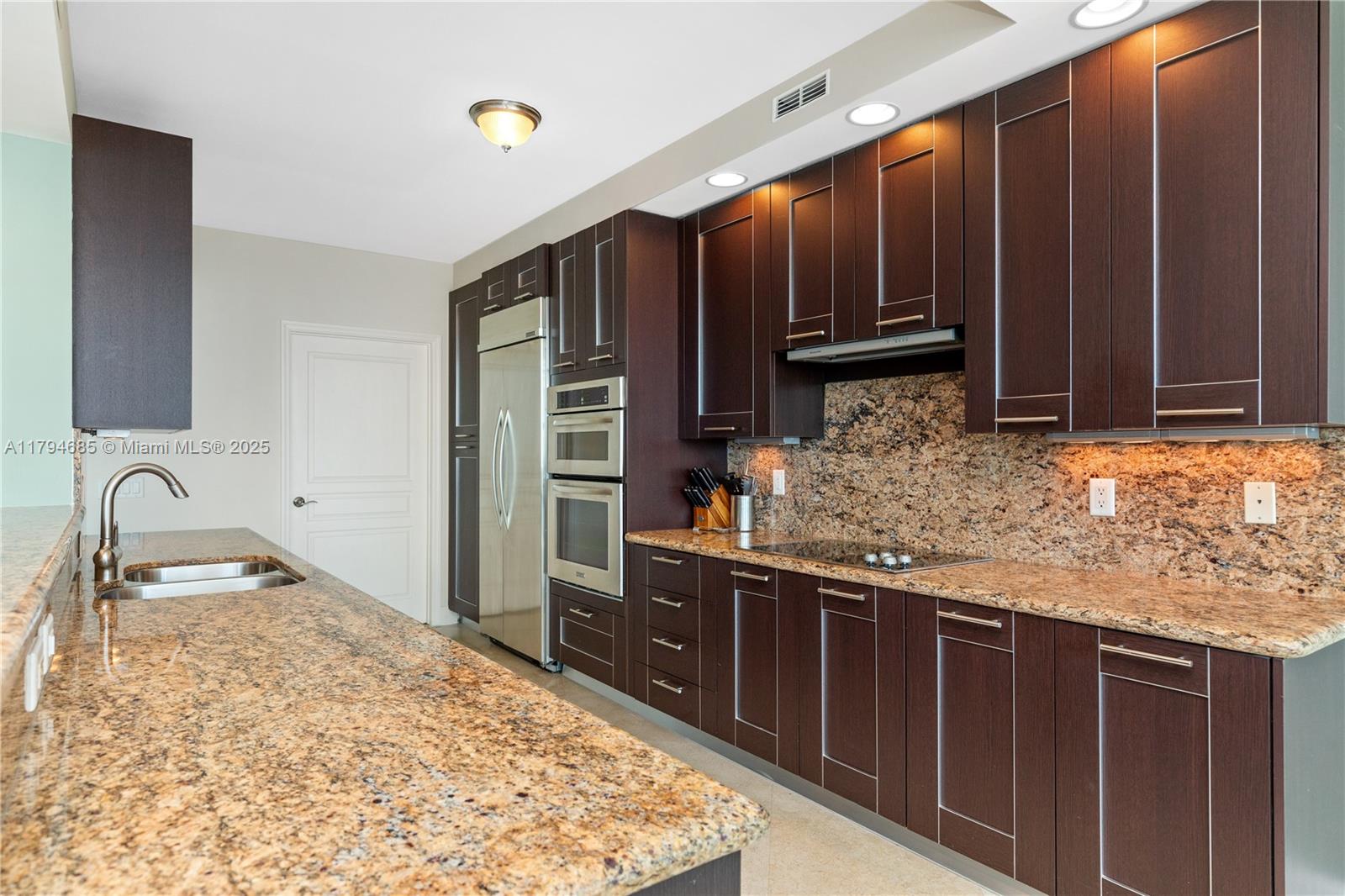 SONATA BEACH CLUB CONDO - Residential Lease