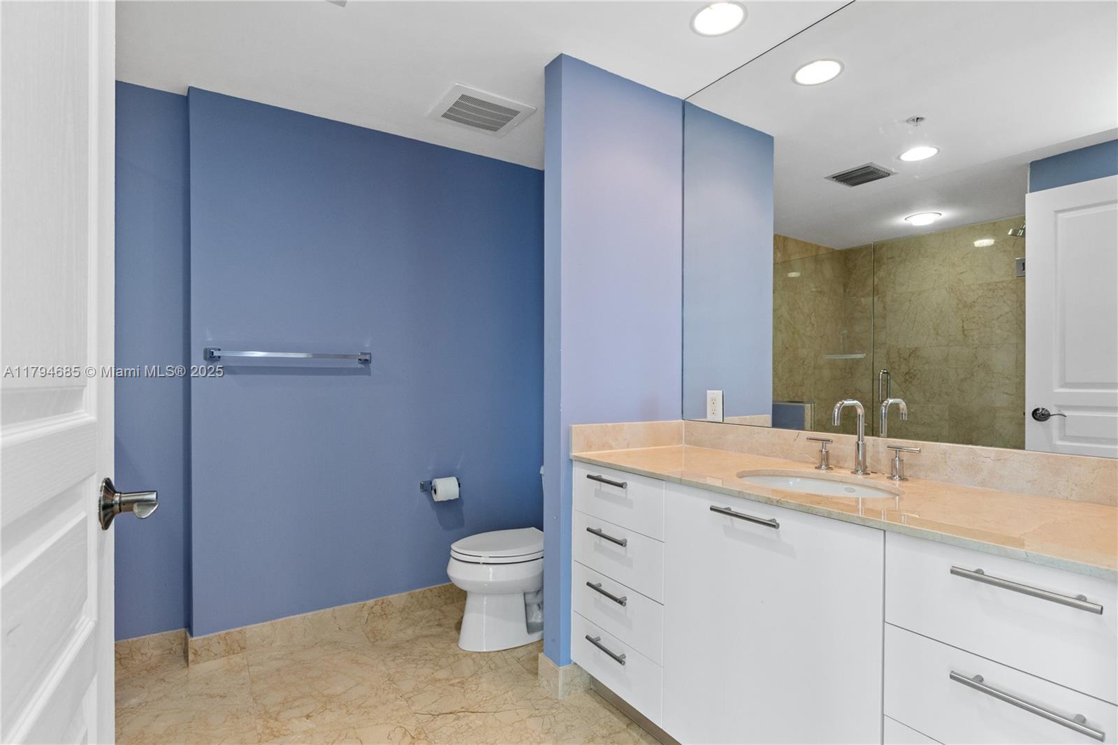 SONATA BEACH CLUB CONDO - Residential Lease