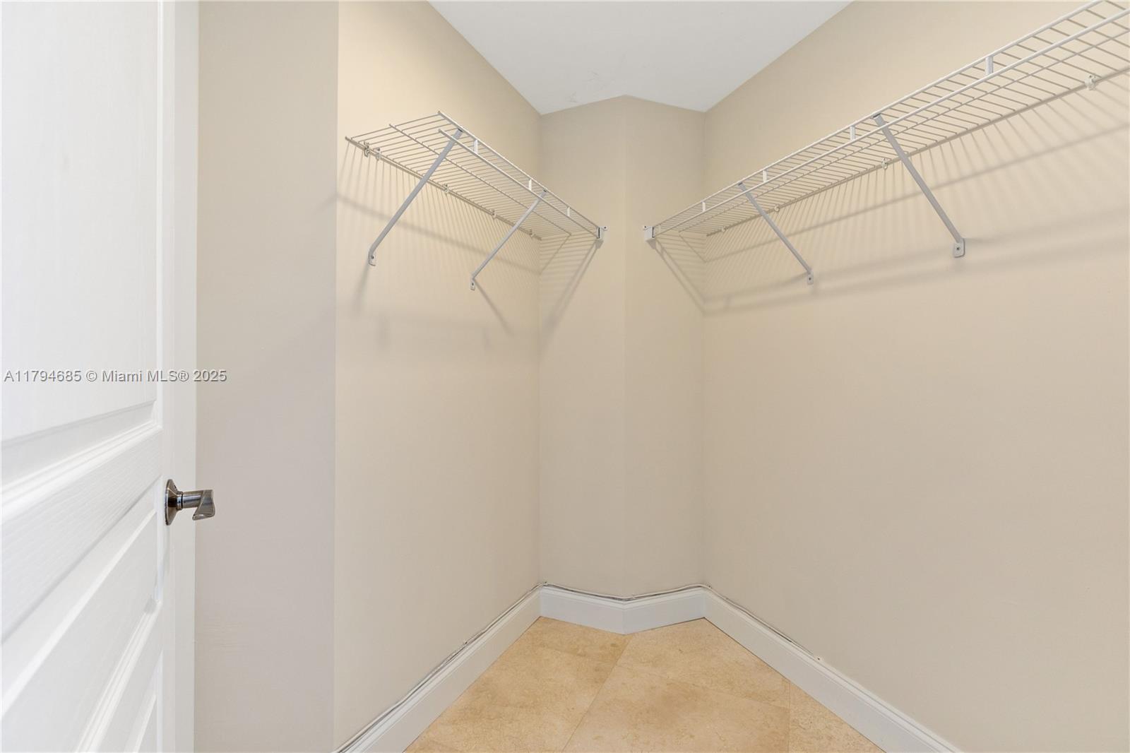 SONATA BEACH CLUB CONDO - Residential Lease