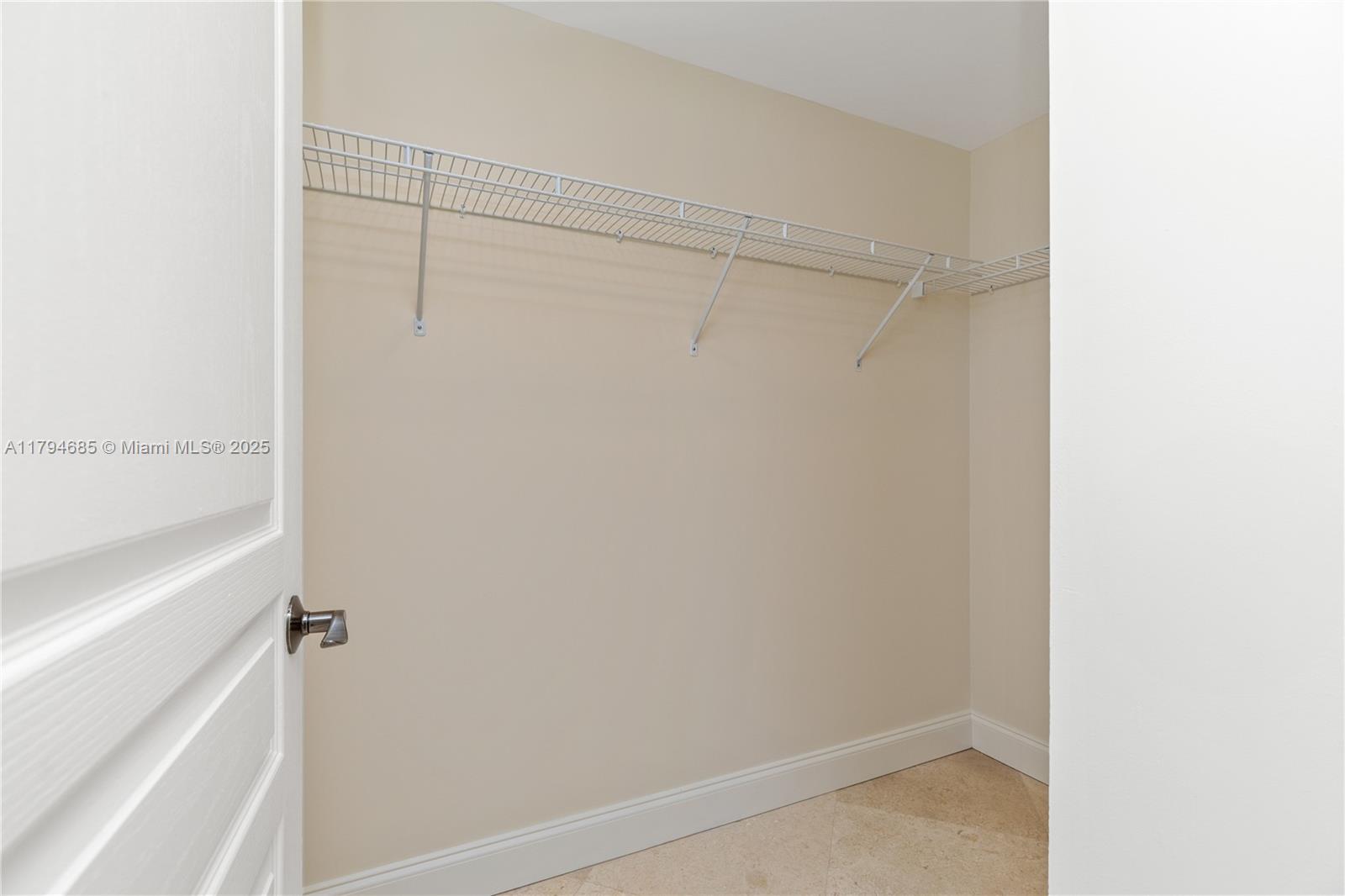 SONATA BEACH CLUB CONDO - Residential Lease