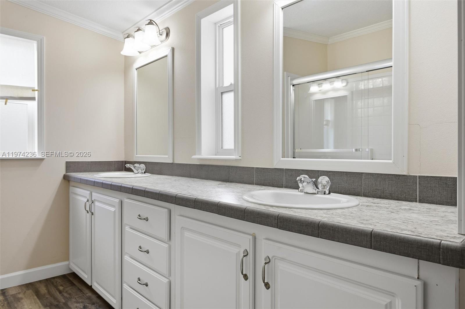 PARK CITY SEC 3 - Residential