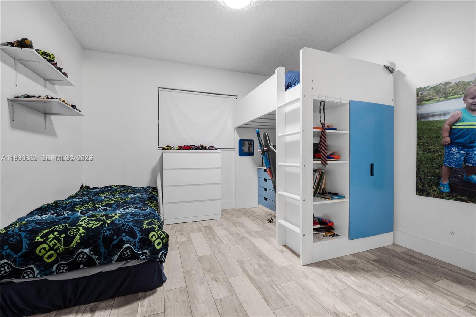 PINES OF BOCA BARWOOD CON - Residential