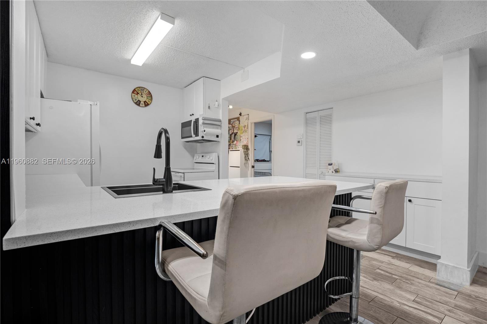 PINES OF BOCA BARWOOD CON - Residential