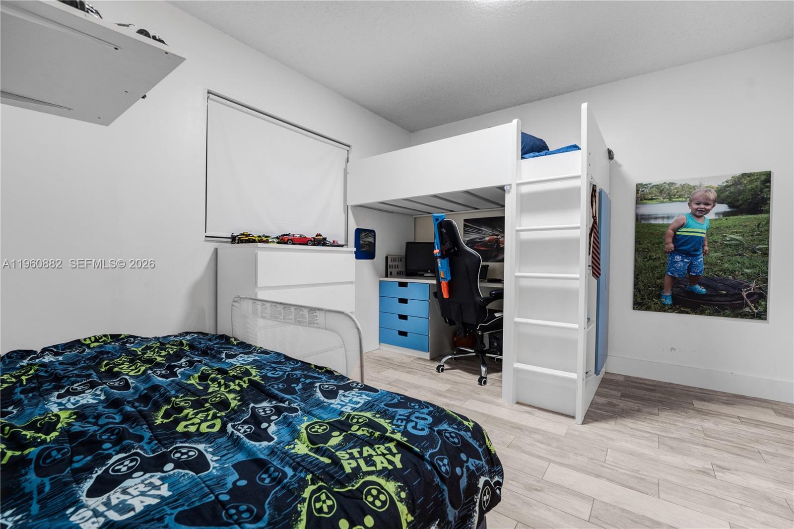 PINES OF BOCA BARWOOD CON - Residential