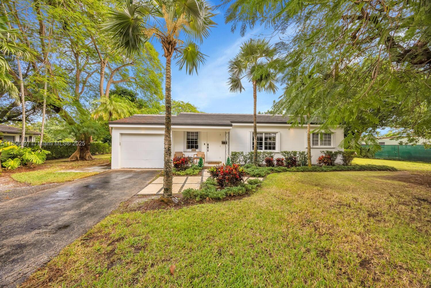 CAROLE HELMS MANOR - Residential Lease