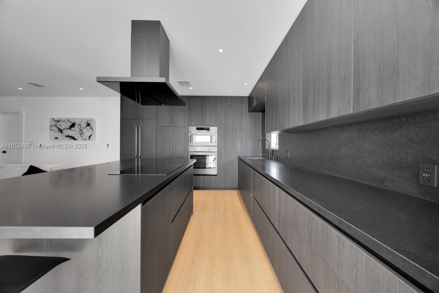 CAROLE HELMS MANOR - Residential Lease