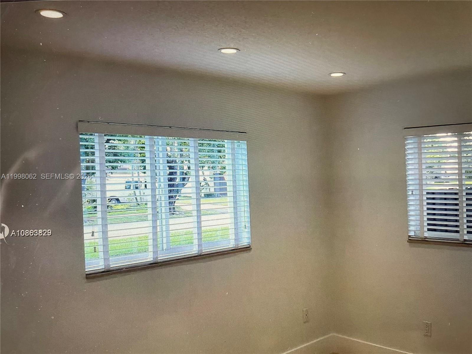 KENDALE SOUTH SEC 3 PART - Residential Lease