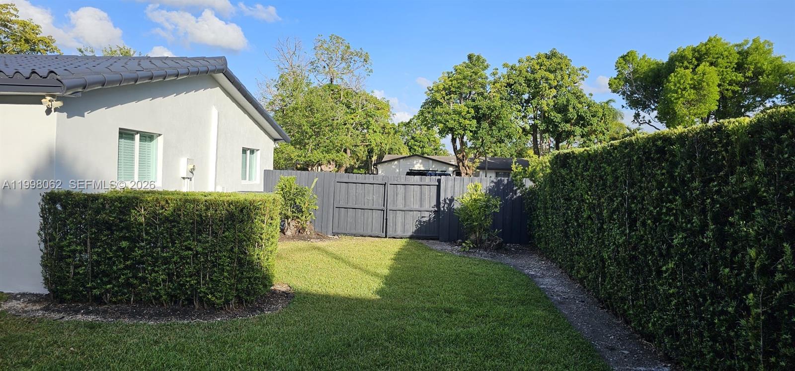 KENDALE SOUTH SEC 3 PART - Residential Lease