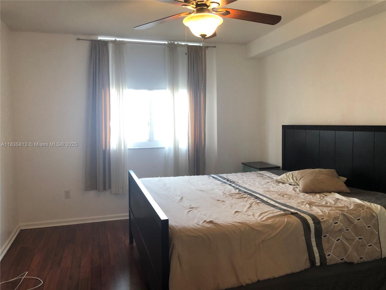 VENTURE AT AVENTURA WEST - Residential Lease